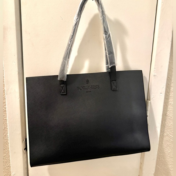 Handbags - 💯 Borghese Roma Tote Bag 💯